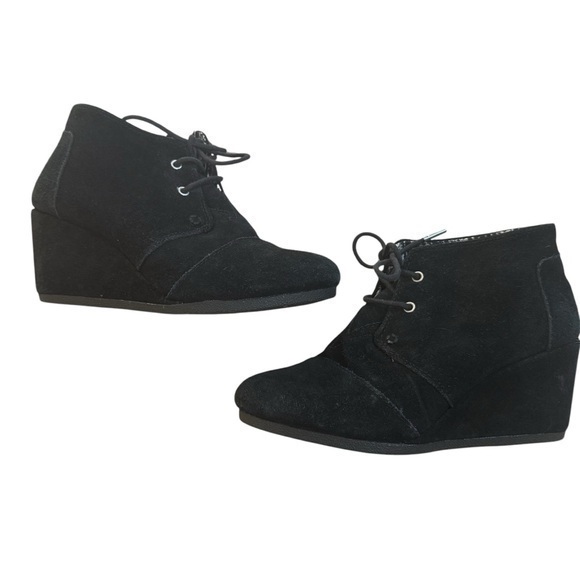 Black suede Toms wedge heel ankle boots - Picture 1 of 8